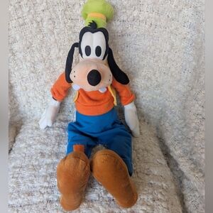Disney Goofy 21 Inch Plush
